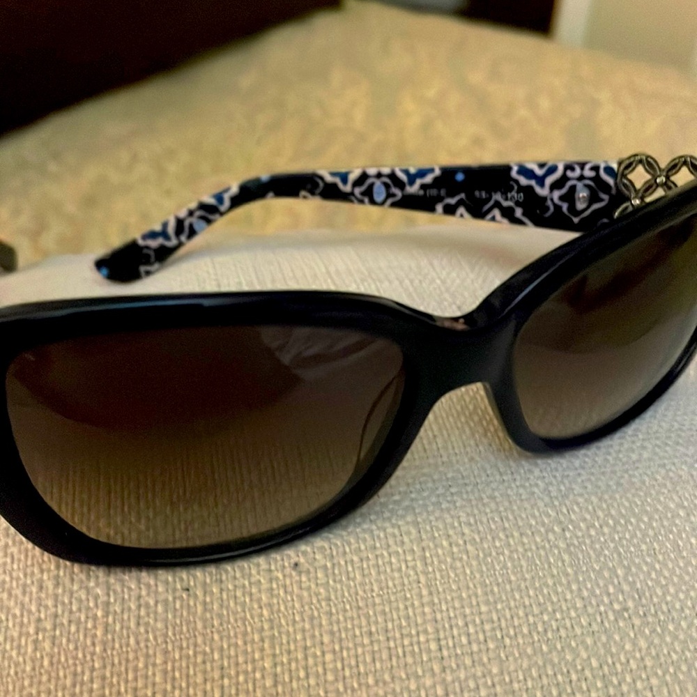 Vera Bradley Sunglasses 🕶